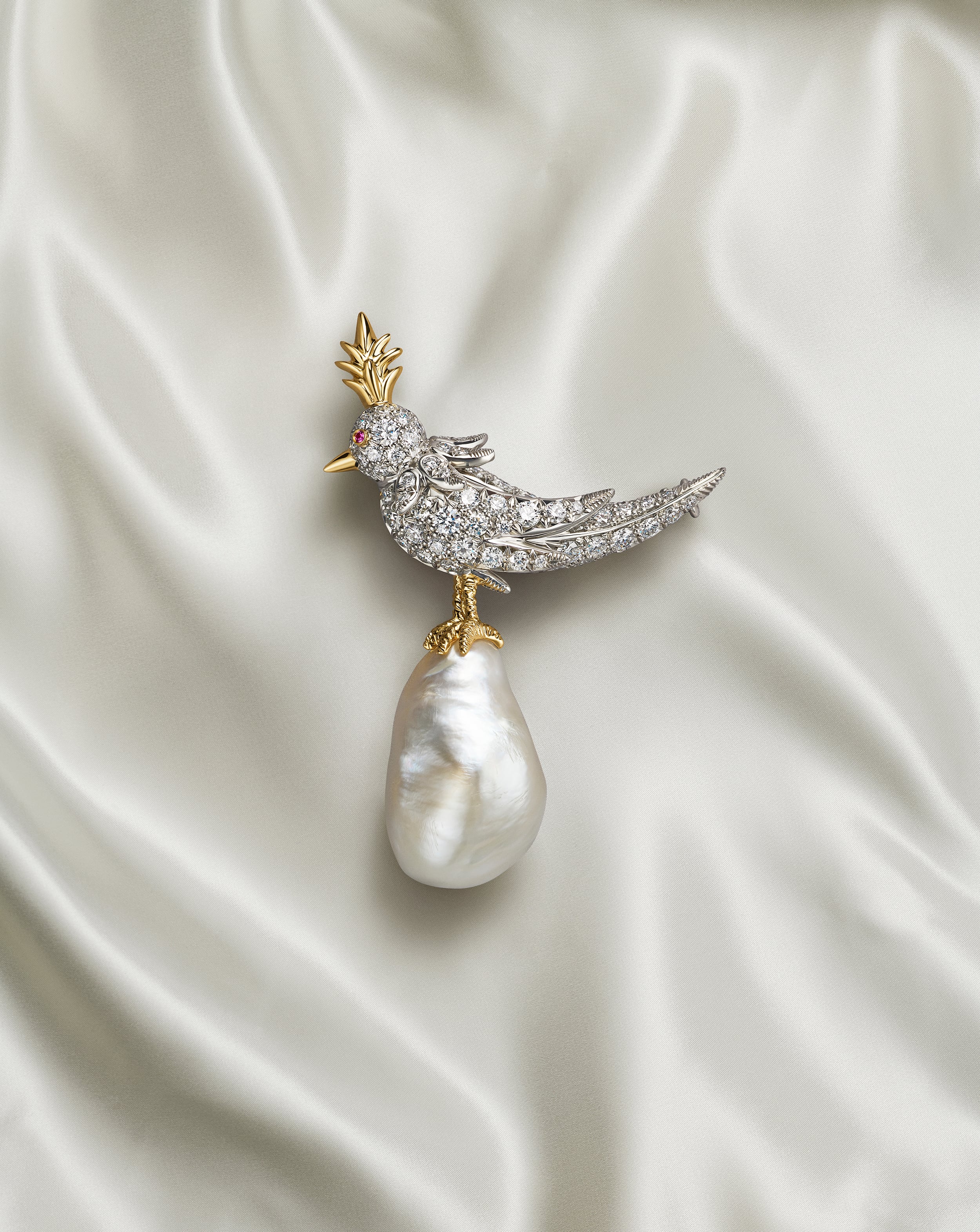 مجوهرات Tiffany & Co تتألق بتصاميم فاخرة تجمع بين الأناقة الخالدة واللمسة العصرية