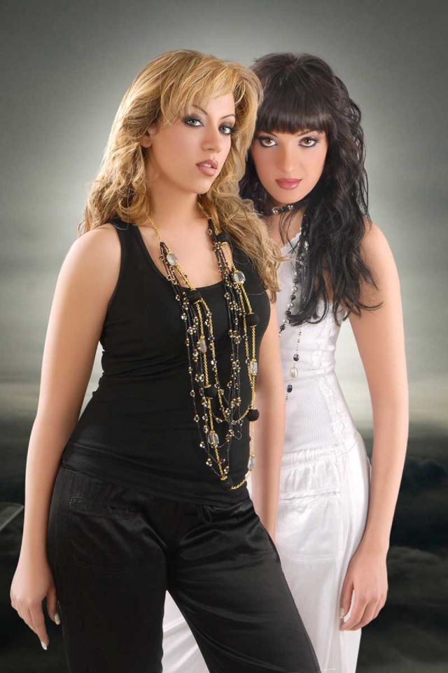 منة ونهلة