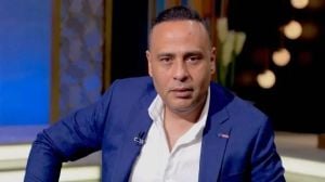 محمود عبد المغني يطالب متابعيه بالإبلاغ عن حساب ينتحل شخصيته ويخدع زملاءه