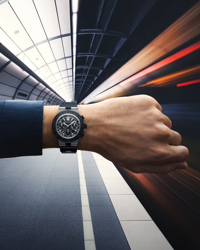 Bvlgari Titanio Chronograph يجمع خفة التيتانيوم ودقة الكرونوغراف بتصميم رياضي عصري وأنيق