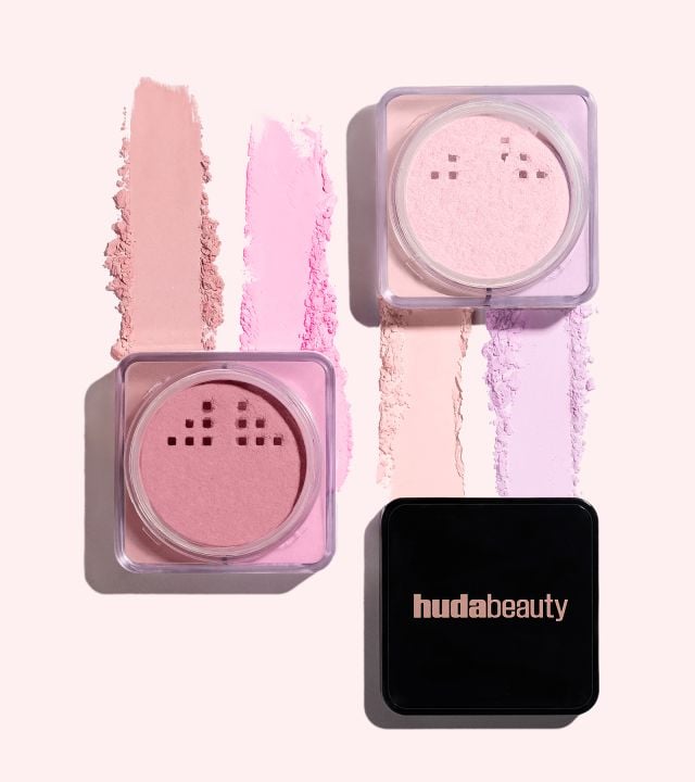 Easy Bake Pressed  إشراقة استثنائية من Huda Beauty