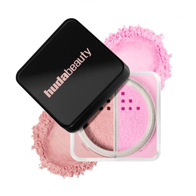 Easy Bake Pressed بشرة مشرقة ومموّهة مع Huda Beauty