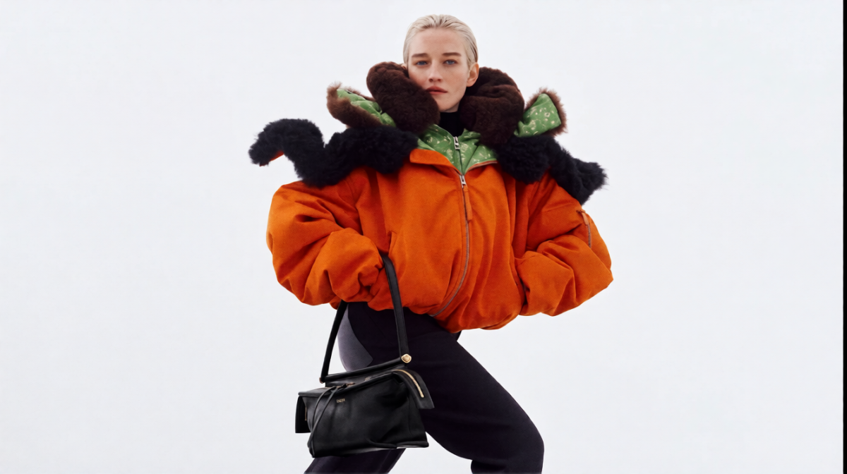 LOEWE تقدم حقيبة Whisker بطابع اللعب والمفاجأة