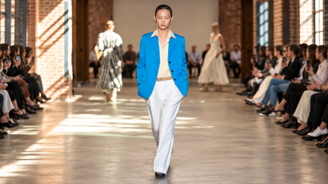 مجموعة Calvin Klein لربيع 2027 في نيويورك.. مفهوم البساطة الأميركية