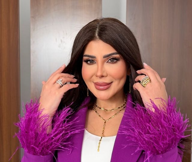 فجر التميمي ابنة إلهام الفضالة تتصدر الترند بجمالها..نفس الصوت والحركة