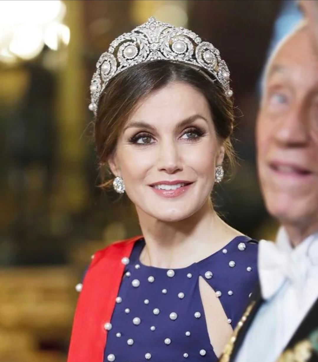 تاج The Pearl and Diamond Tiara الفخم