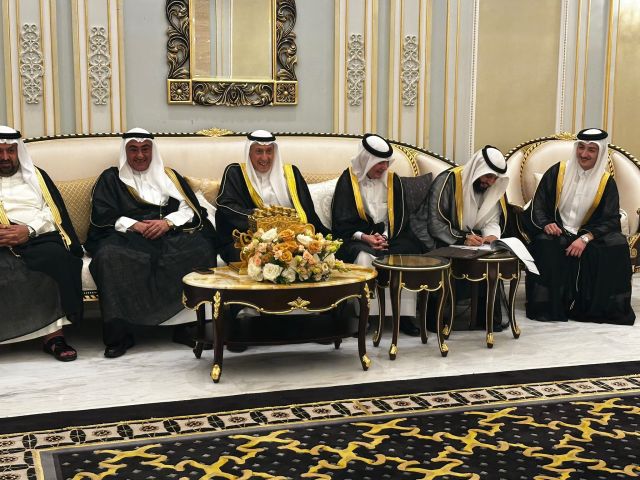 توقيع عقد القران بحضور شخصيات بارزة من الأسرتين الحاكمتين في قطر والكويت