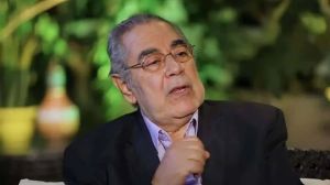 صبري عبد المنعم يروي قصة تكفينه واستخراج شهادة وفاة له