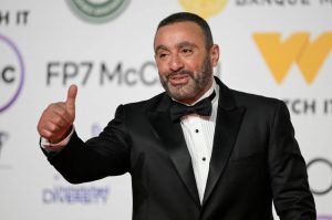 أحمد السقا يتدخل لحل أزمة أشرف زكي بسبب صور خادشة لياسمين عبد العزيز 