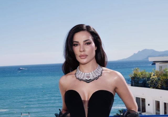 بعد دخولها المستشفى.. نادين نسيب نجيم تواجه منتقديها في قمة الإعلام