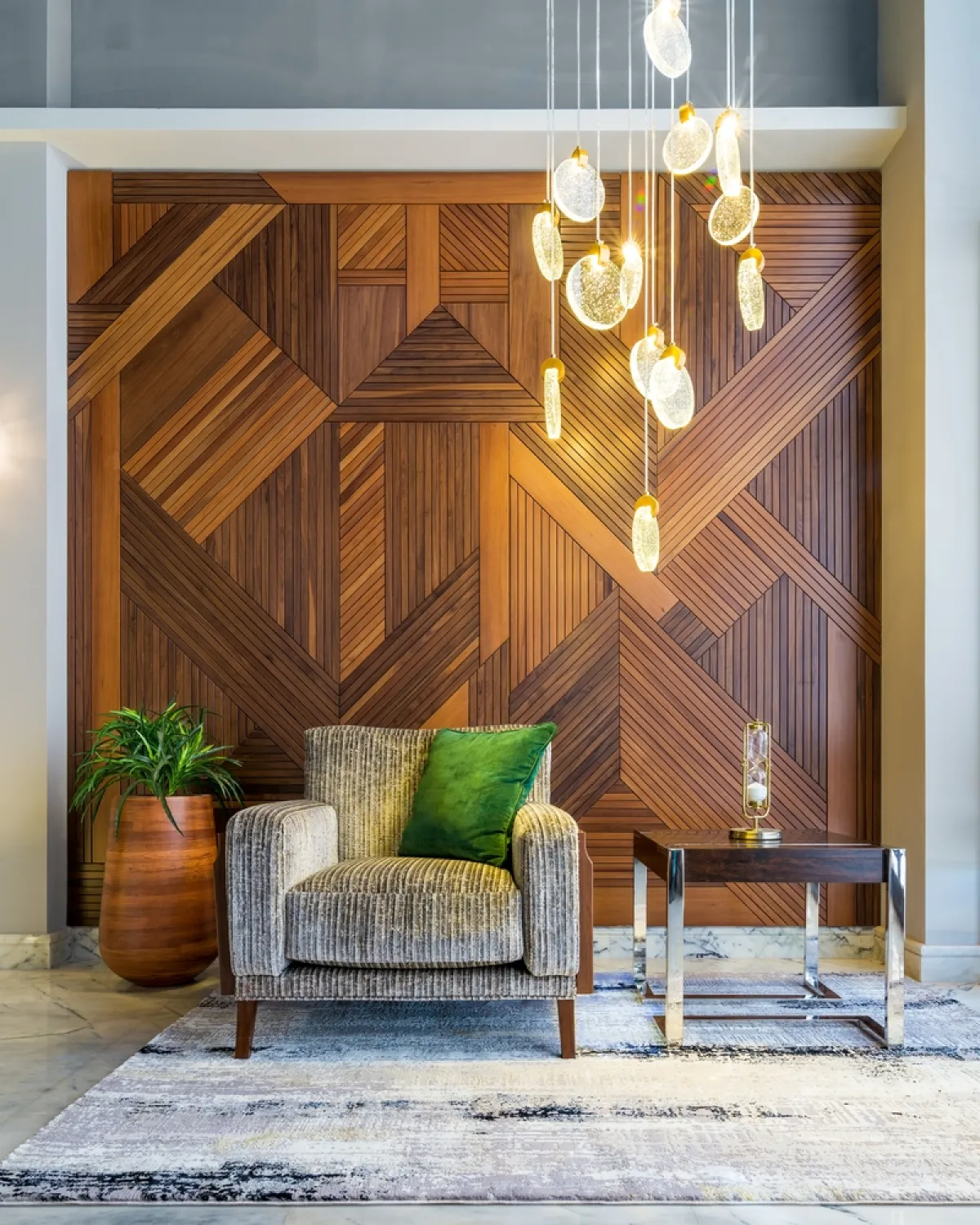 ديكور خشبي بتصميم هندسي ديكور خشبي بتصميم هندسي
