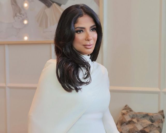  منى زكي على رأس المكرمين في 