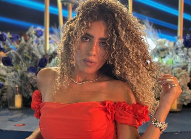 منة عدلي القيعي بنصيحة غريبة للشخصيات العامة: الناس لا يهتمون بكم