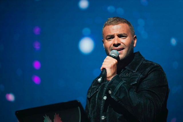 رامي صبري يتراجع عن قرار مشاركته في مهرجان الموسيقى العربية