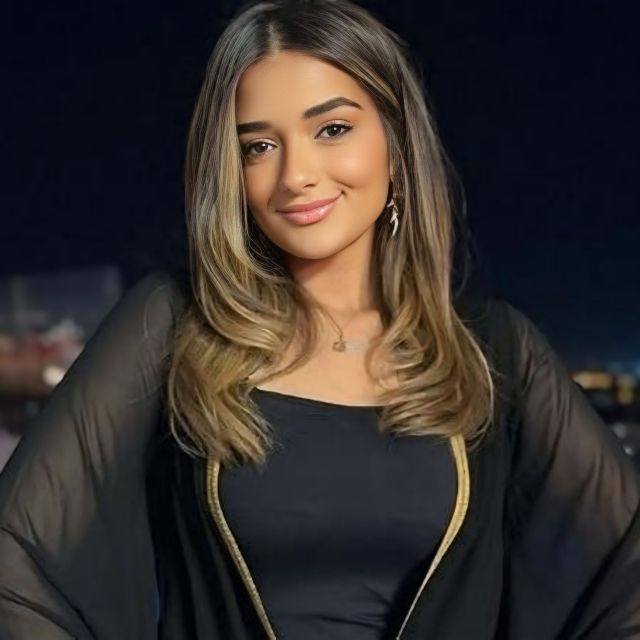 الفنانة ملك أحمد زاهر
