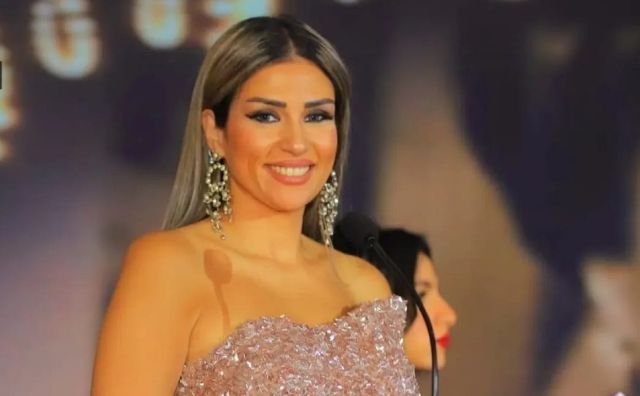 آيات أباظة وتفاصيل جديدة عن رحلتها مع السرطان