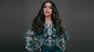 سحر الزمرد وبريق الكريستال.. إطلالة أحلام من دار زايد إلى دار سلمان