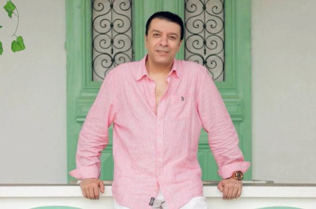  مصطفى كامل يرد على نقيب الفنانين في تونس بشأن تكريم هاني شاكر