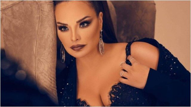 الفنانة السورية تولين البكري