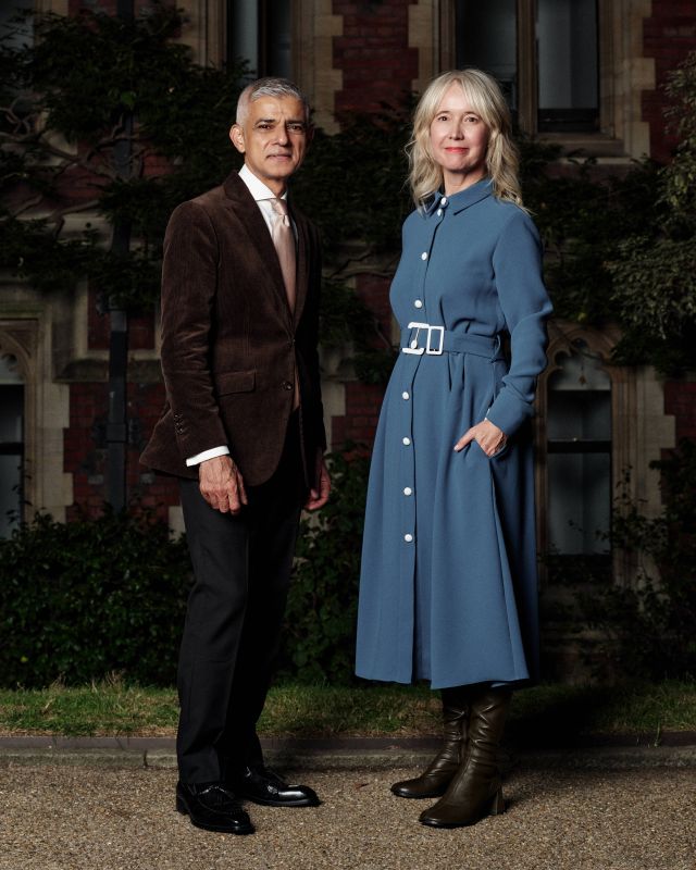 Sadiq Khan في عرض McQueen لربيع وصيف 2027