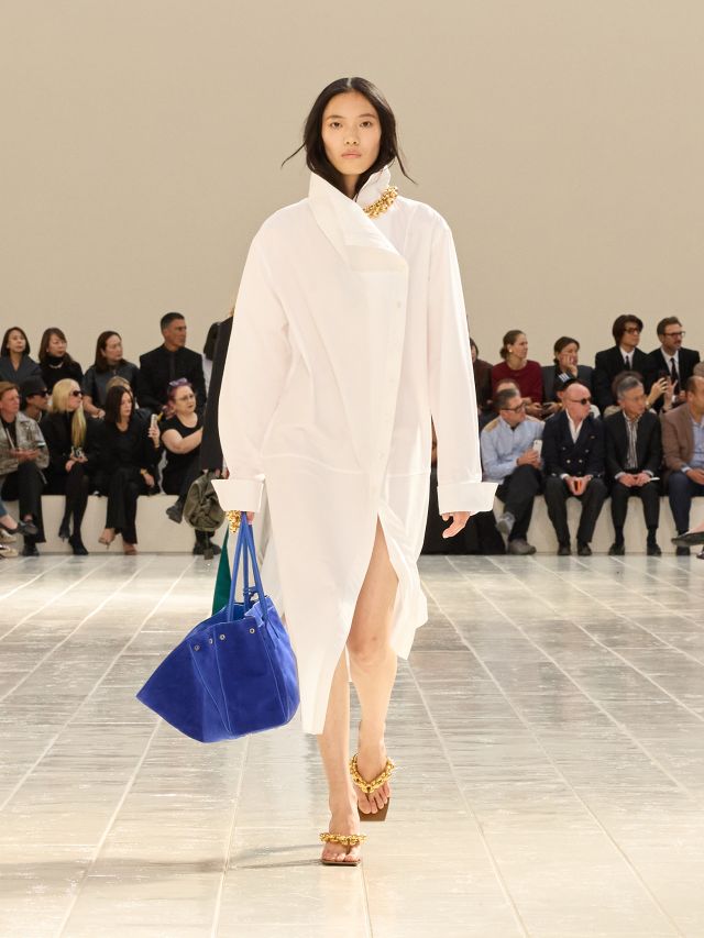 من مجموعة أزياء Balenciaga لصيف 2027