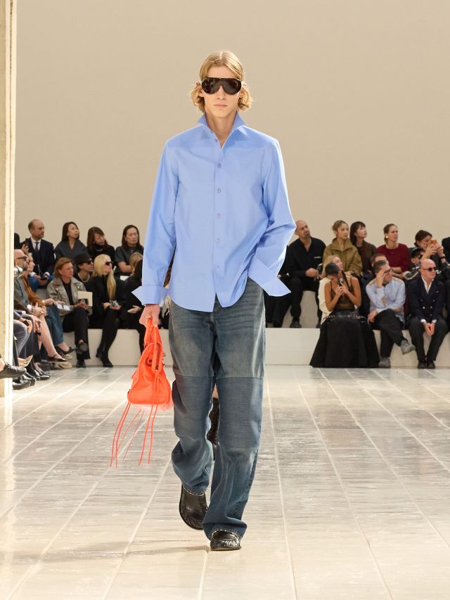 من مجموعة أزياء Balenciaga لصيف 2027