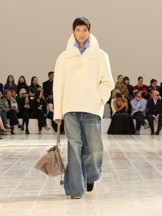 من مجموعة أزياء Balenciaga لصيف 2027