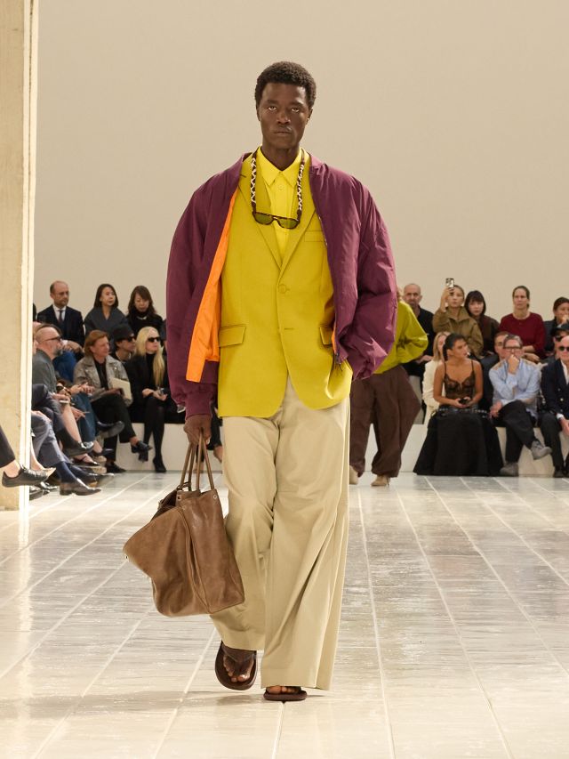 من مجموعة أزياء Balenciaga لصيف 2027