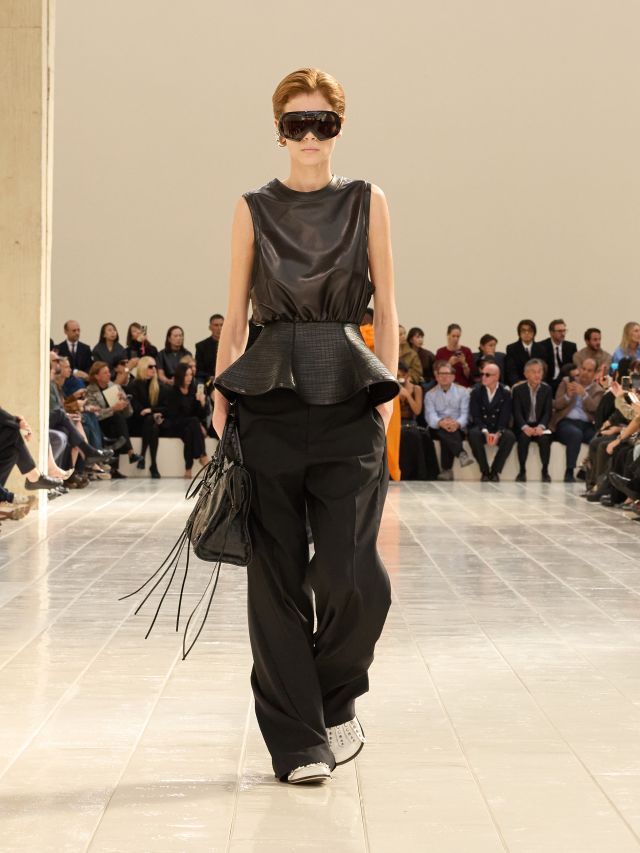 من مجموعة أزياء Balenciaga لصيف 2027