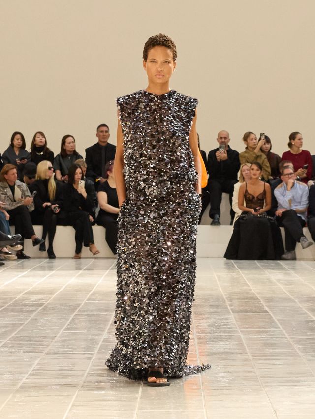 من مجموعة أزياء Balenciaga لصيف 2027