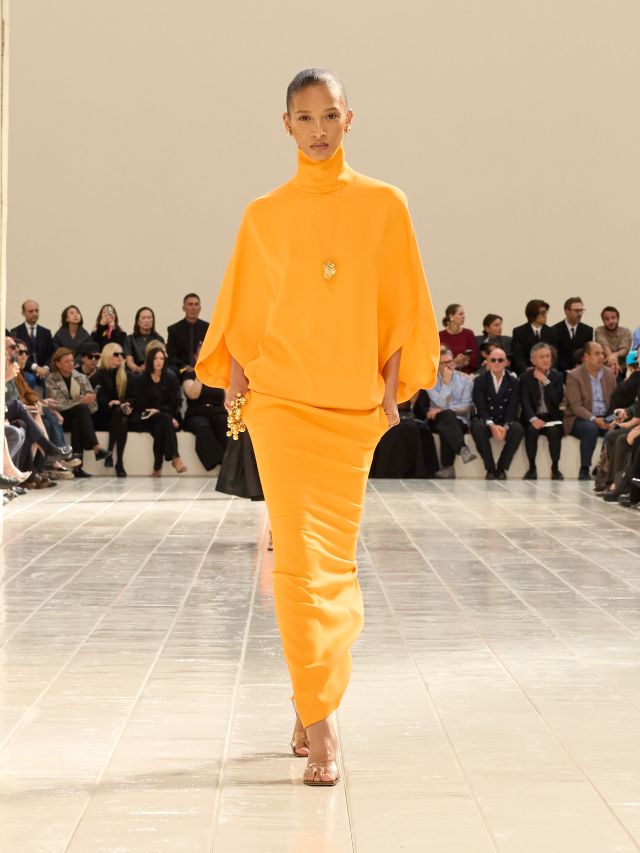 من مجموعة أزياء Balenciaga لصيف 2027