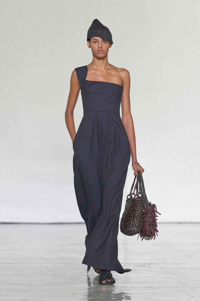 من مجموعة Bottega Veneta لصيف 2027 