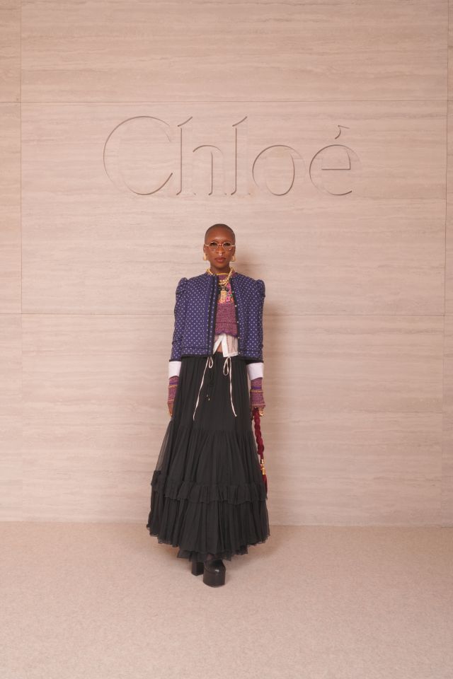 Cynthia Erivo في عرض Chloé لصيف 2027