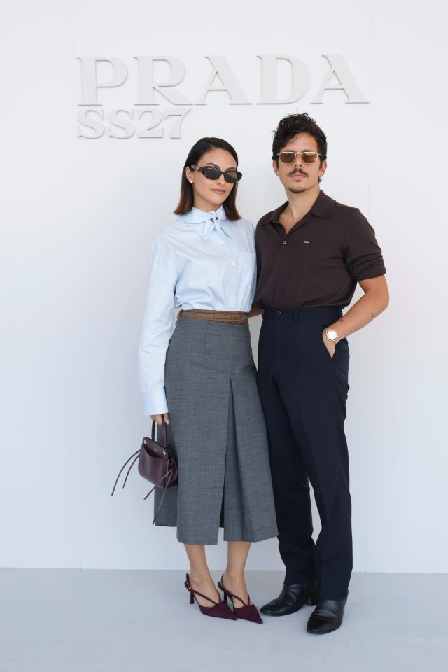 Camila Mendes وRudy Mancuso في عرض Prada لربيع وصيف 2027