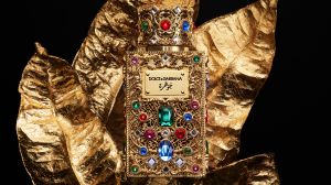 حين تتحوّل الرائحة إلى جوهرة..Velvet Precious Jewel من Dolce & Gabbana