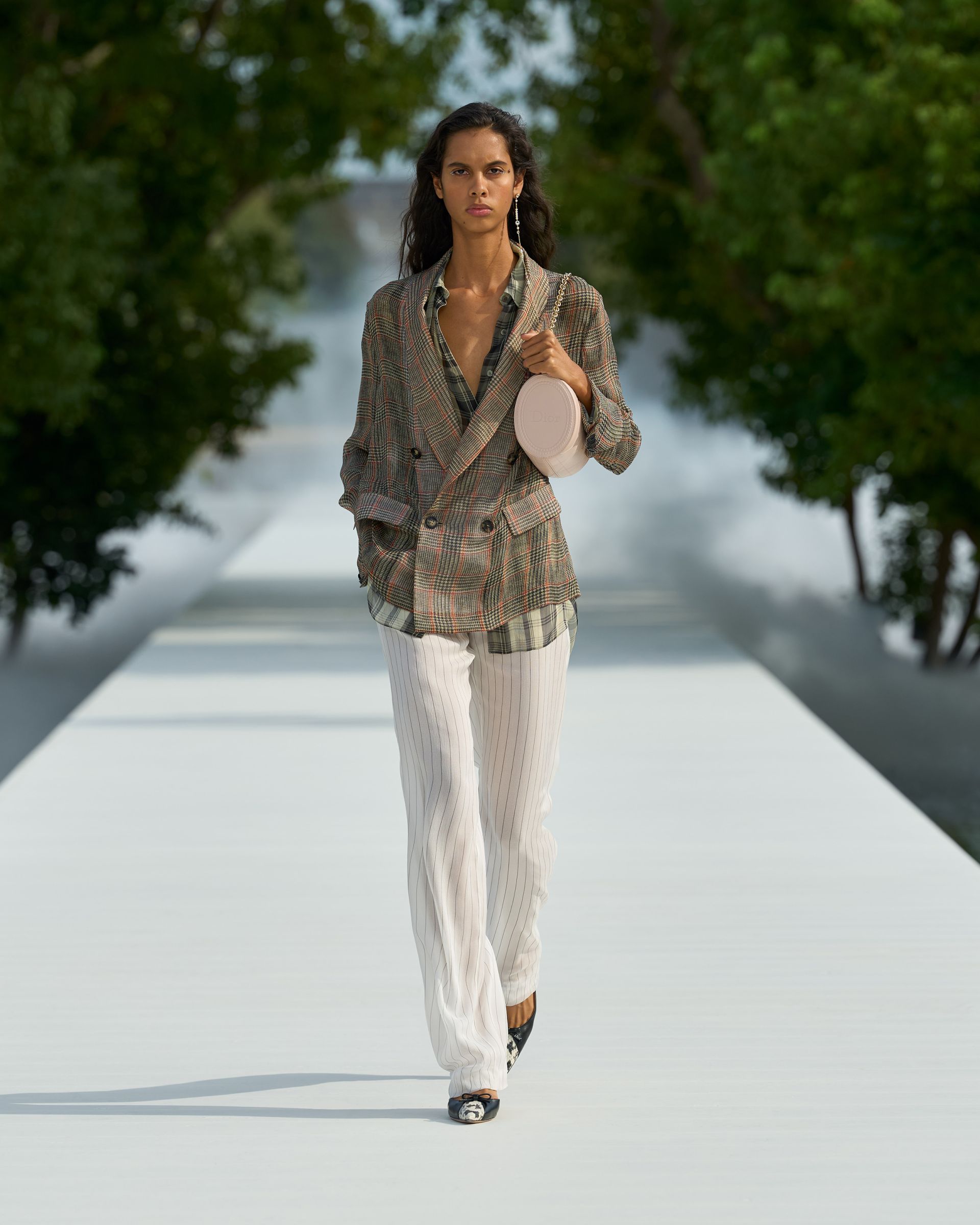 من مجموعة أزياء Dior لصيف 2027