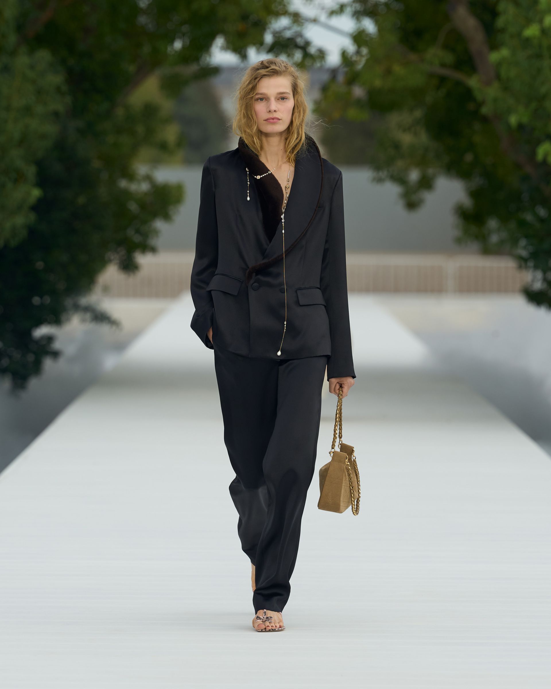 من مجموعة أزياء Dior لصيف 2027