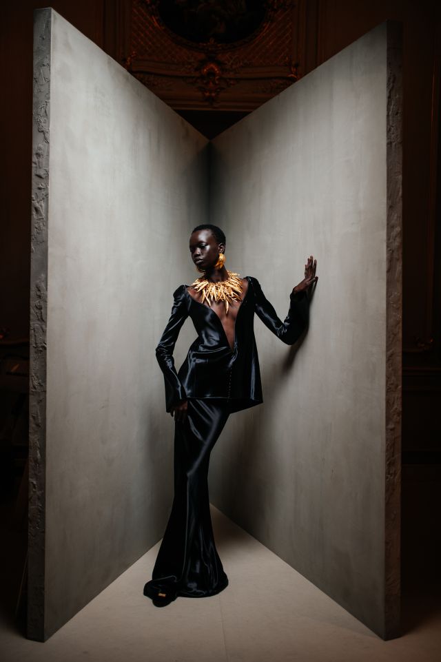 من مجموعة الأزياء الجاهزة ربيع وصيف 2027 GOING CLEAR من Schiaparelli