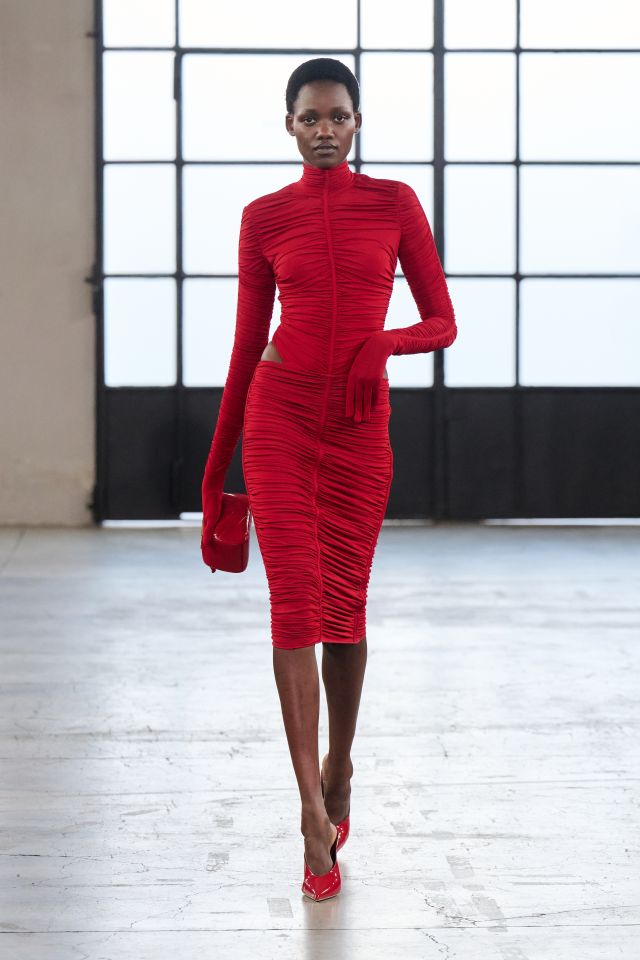 من عرض أزياء Elisabetta Franchi لربيع وصيف 2027