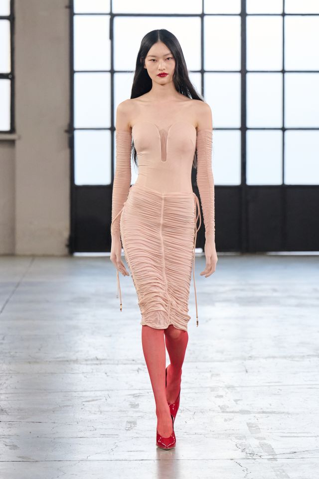 من عرض أزياء Elisabetta Franchi لربيع وصيف 2027