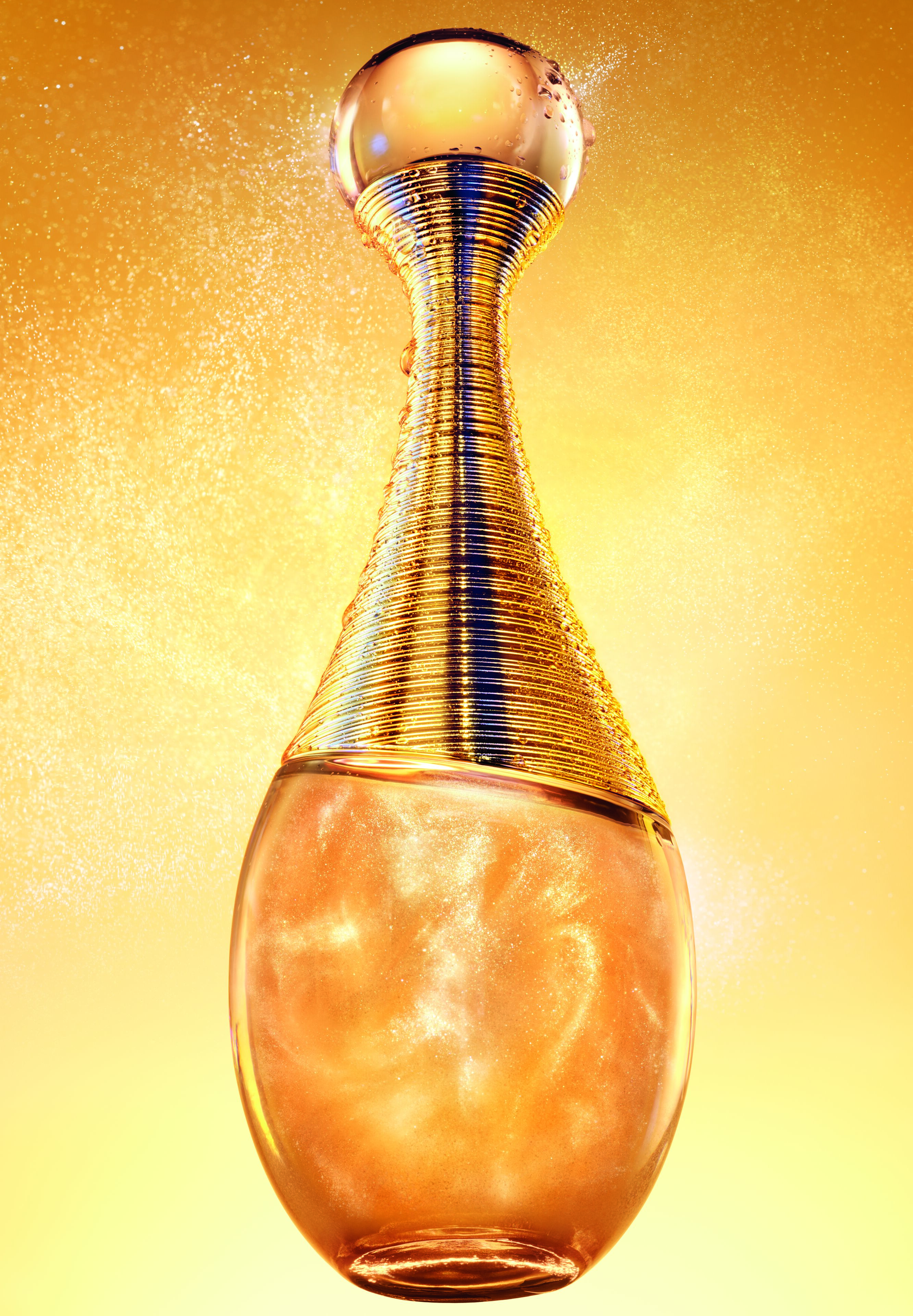 رذاذ J’adore Hair Mist من Dior، لمسة عطرية تزيّن الشعر بنفحات زهرية آسرة رذاذ J’adore Hair Mist من Dior، لمسة عطرية تزيّن الشعر بنفحات زهرية آسرة