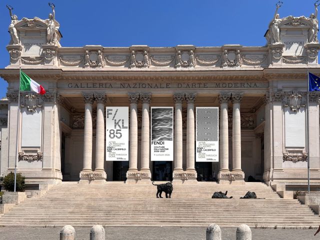 FENDI Couture في احتفاء بالفخامة والحِرفية الرفيعة