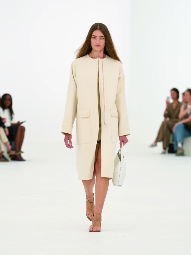 من مجموعة أزياء Hermès لربيع وصيف 2027