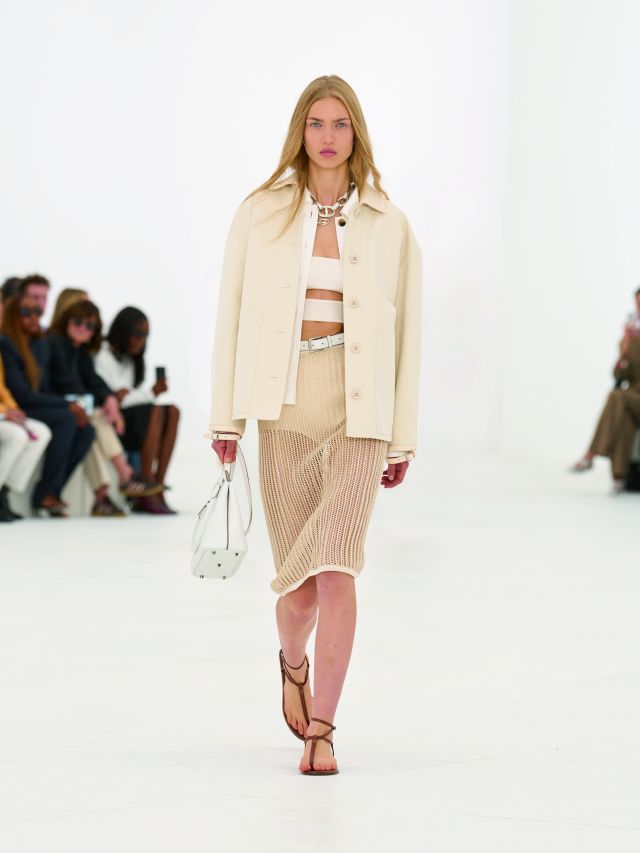 من مجموعة أزياء Hermès لربيع وصيف 2027