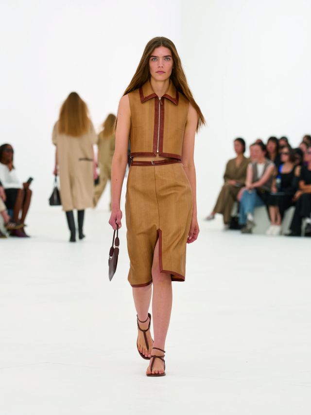 من مجموعة أزياء Hermès لربيع وصيف 2027