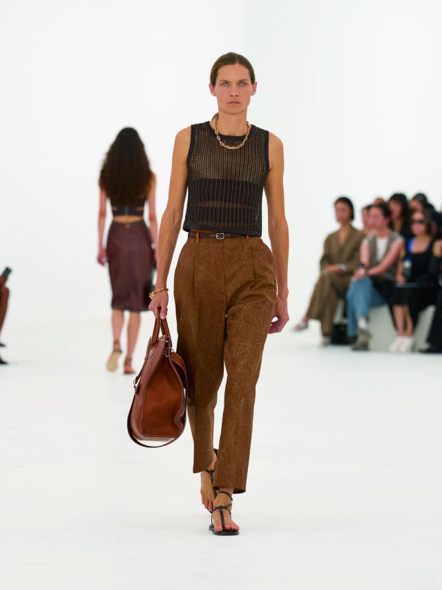 من مجموعة أزياء Hermès لربيع وصيف 2027