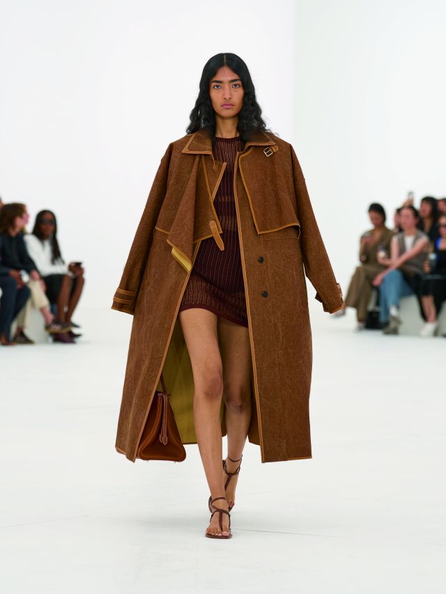 من مجموعة أزياء Hermès لربيع وصيف 2027