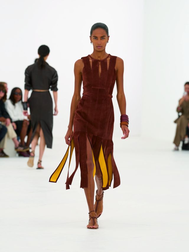 من مجموعة أزياء Hermès لربيع وصيف 2027