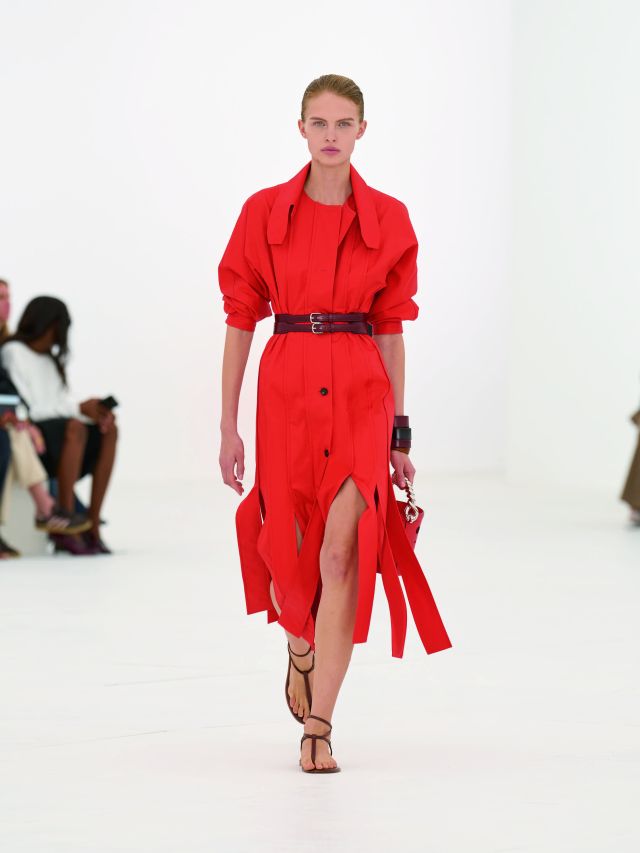 من مجموعة أزياء Hermès لربيع وصيف 2027