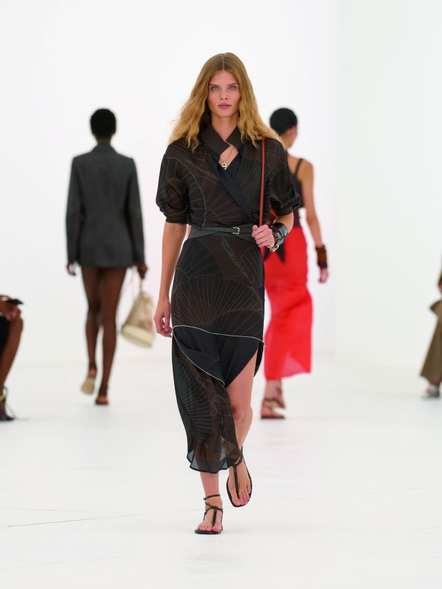 من مجموعة أزياء Hermès لربيع وصيف 2027